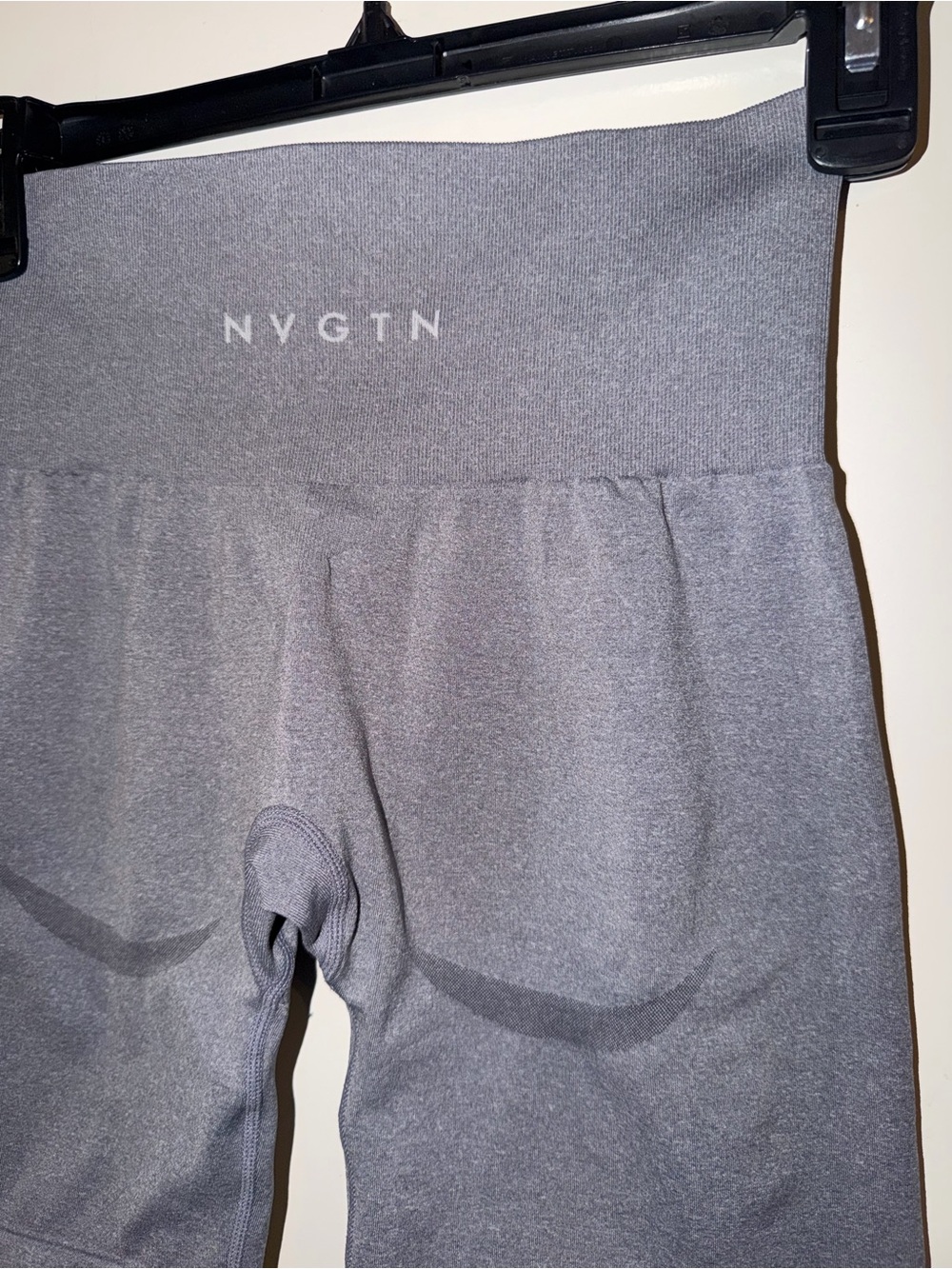 NVGTN Seamless Sculpting Leggings in Heather Gray